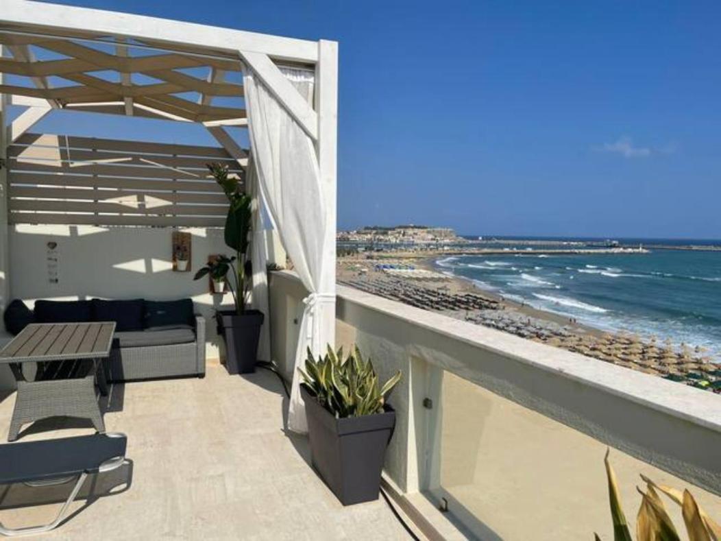 העיירה רתימנו Nathalie'S Beachfront Apartment מראה חיצוני תמונה